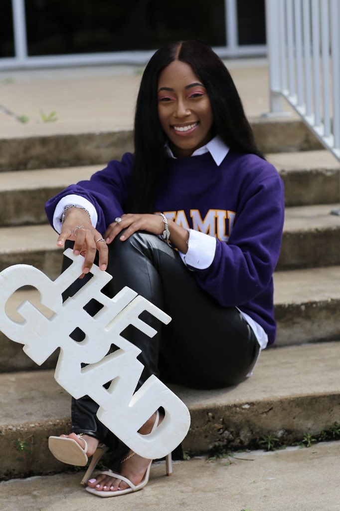 LanaaMayee's tweet photo. “I can do all things through Christ which strengthens me” Philippians 4:13💗 

• B.S. In Kinesiology 
• SiS Historian x2
• Dean’s List 
• Honor Roll 
• Phi Epsilon Kappa National Honors Society 
• First generation college graduate

May 15, 2021 🍾💜💛 
#HBCUGrad #PvGradSwag https://t.co/1haLMQaG3Z