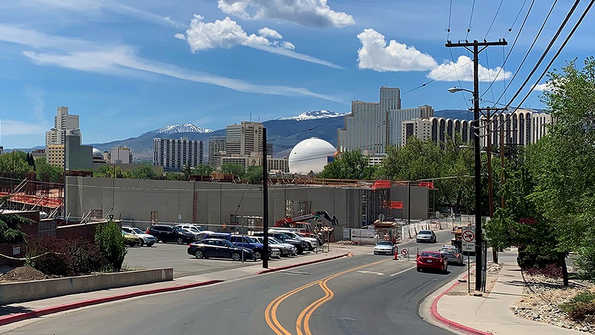 pleniumbuilders's tweet photo. Check out this progress at the East 9th and Evans project, a student housing project by CA Ventures called Here Reno. With that view, the amenities and the short walk to campus, it's going to be a sought-after address! https://t.co/wKgcQFjaDQ https://t.co/toVsTfwydm
