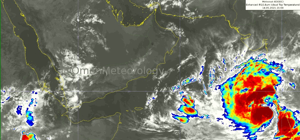 آخر مستجدات الحالة المدارية المتواجدة جنوب شرق بحر العرب:
تعمق المنخفض المداري العميق إلى عاصفة مدارية أطلق عليها أسم (Tauktae)