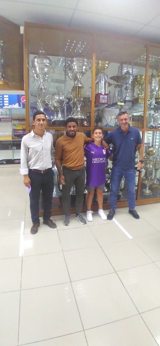 Renzo Líndiman: 
Vamos Hijo Vamos
Daleee.!!!!!!