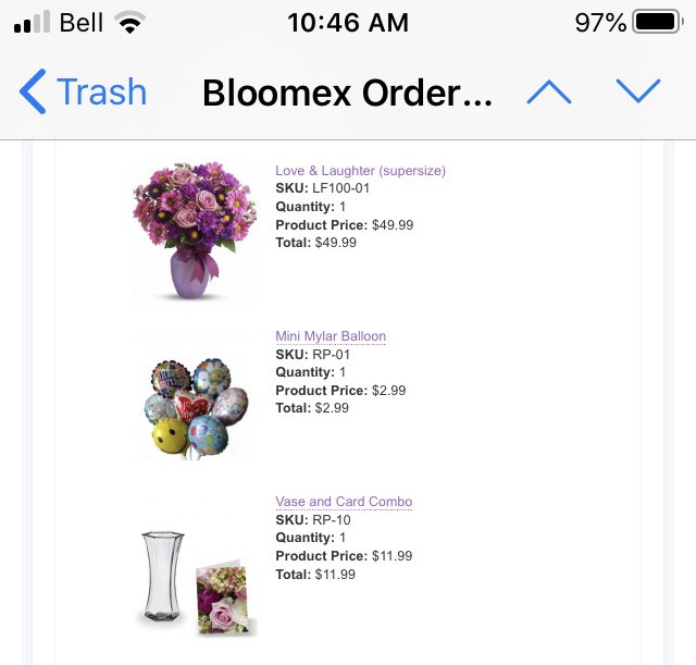 beachboy1957's tweet photo. @Bloomex_Sucks What I ordered - what was delivered. Pitiful!😡 https://t.co/RAc8GBvtRp