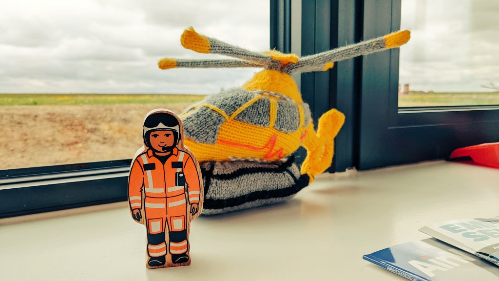 Had a great shift with @EastAngliAirAmb - loved working with old friends &  checking out the facilities at the new base. Even managed to show my observer around between jobs - hopefully his photo diary will keep my nephews entertained as requested! #togetherwesavelives