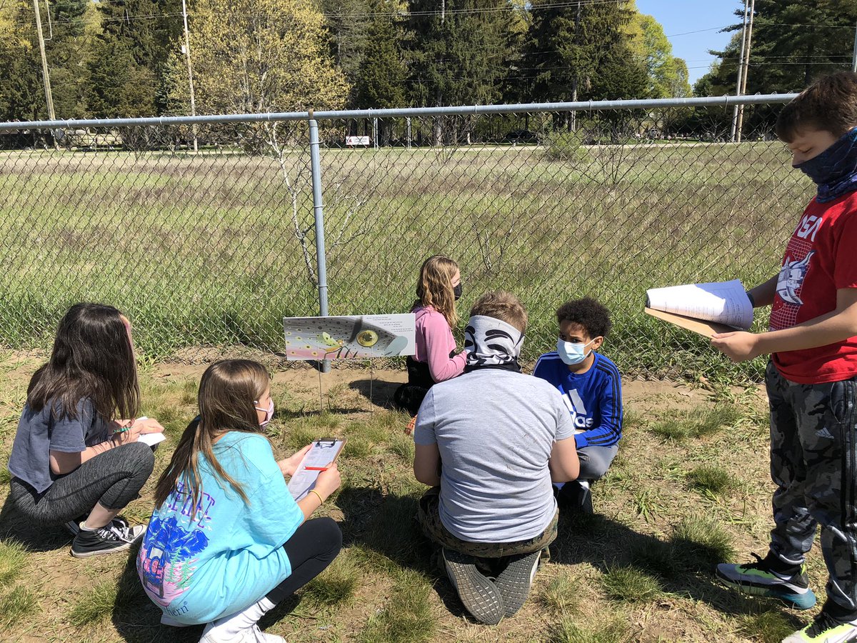 Students teaching students. Loved our story walk today.  Well done kiddos! #GoWo