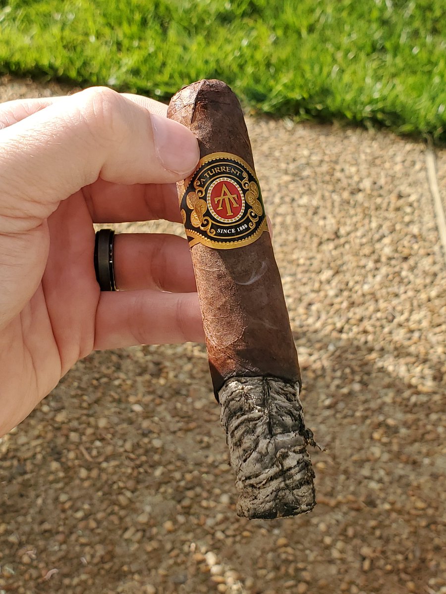 CryptoNilla's tweet photo. Ehh I've had worse. Here's to the weekend my crypto friends https://t.co/sYLSpyOESy