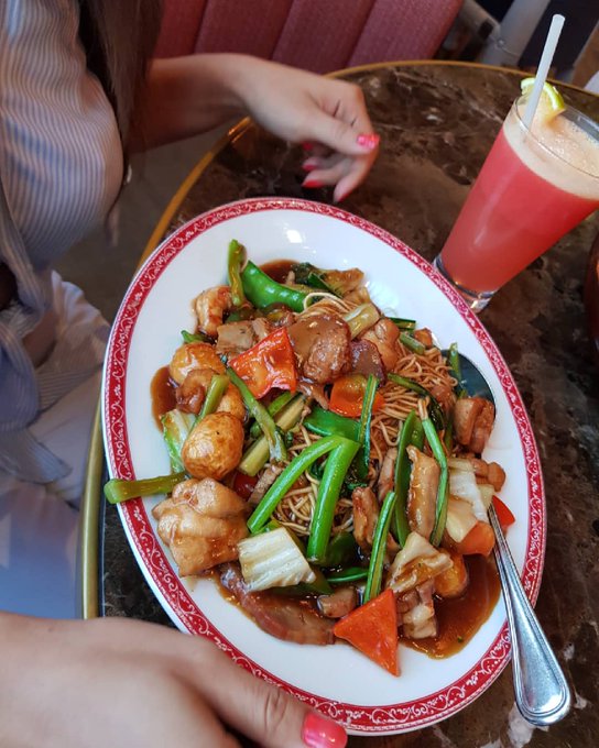 Watch Solange Sun ☀️'s leaked NSFW photo on TwXstars