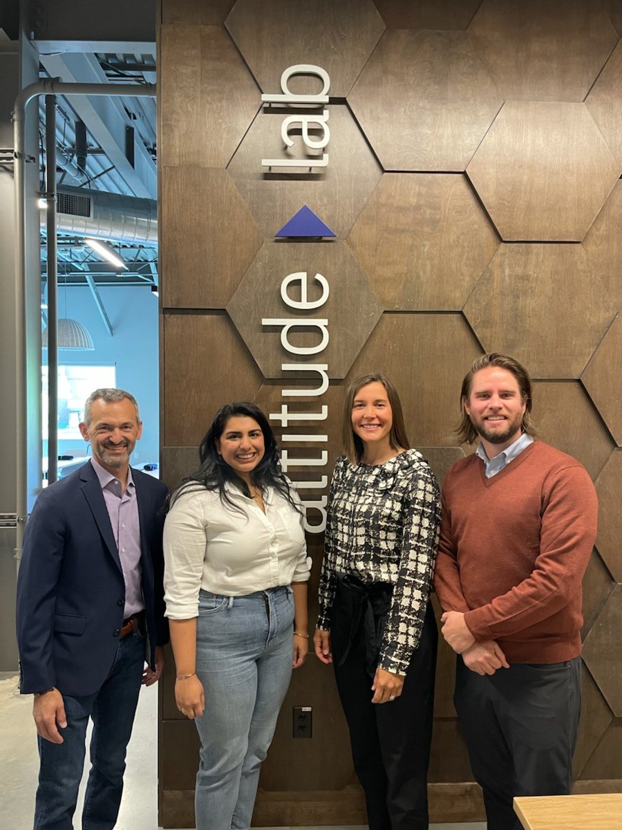 UTechLicensing's tweet photo. @slcmayor Erin Mendenhall toured @AltitudeLab, the largest life sciences incubator in the region and an important part of Utah’s economic development ecosystem. The Lab is a result of a partnership between @UUtah and U spinout company Recursion #slcmayor #pivotcenter #lifescience https://t.co/k5Uh4L6jVC