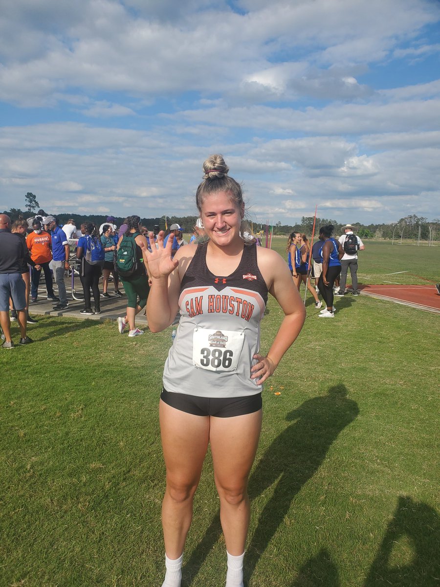 PR for Elise Smith in the Javelin of 41.49m which gave her 5th in the Southland Conference Championship!
