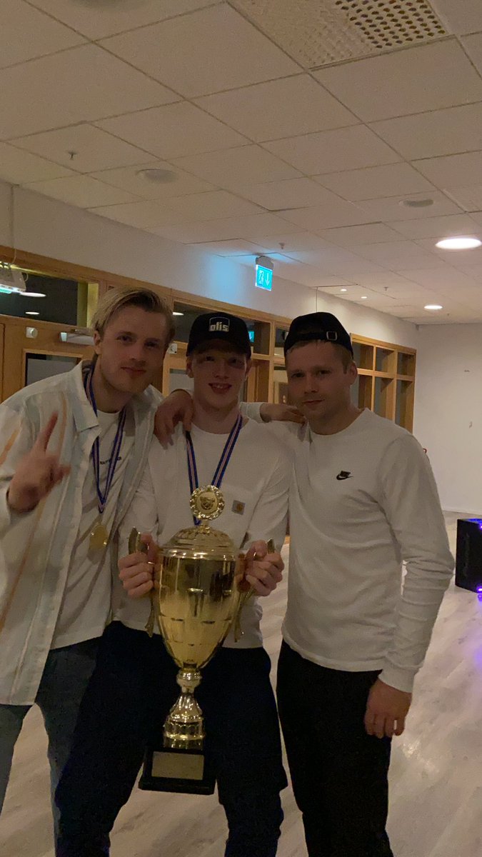 Leikmenn sem hafa orðið deildarmeistar í Olís og Grill 66 deildinni. 

Listinn er tæmandi.