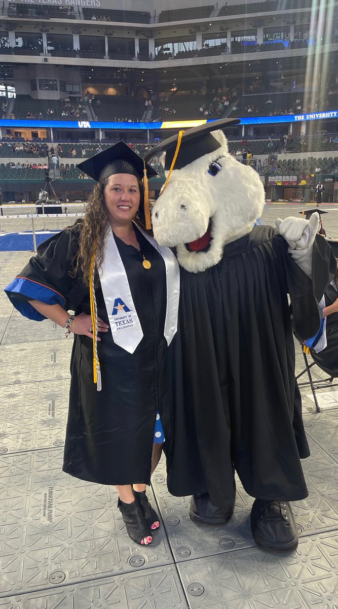 PSE Proud of Nurse Anderson’s graduation today with a BSN degree!💜💜Thank you for taking care of our students!💜💜