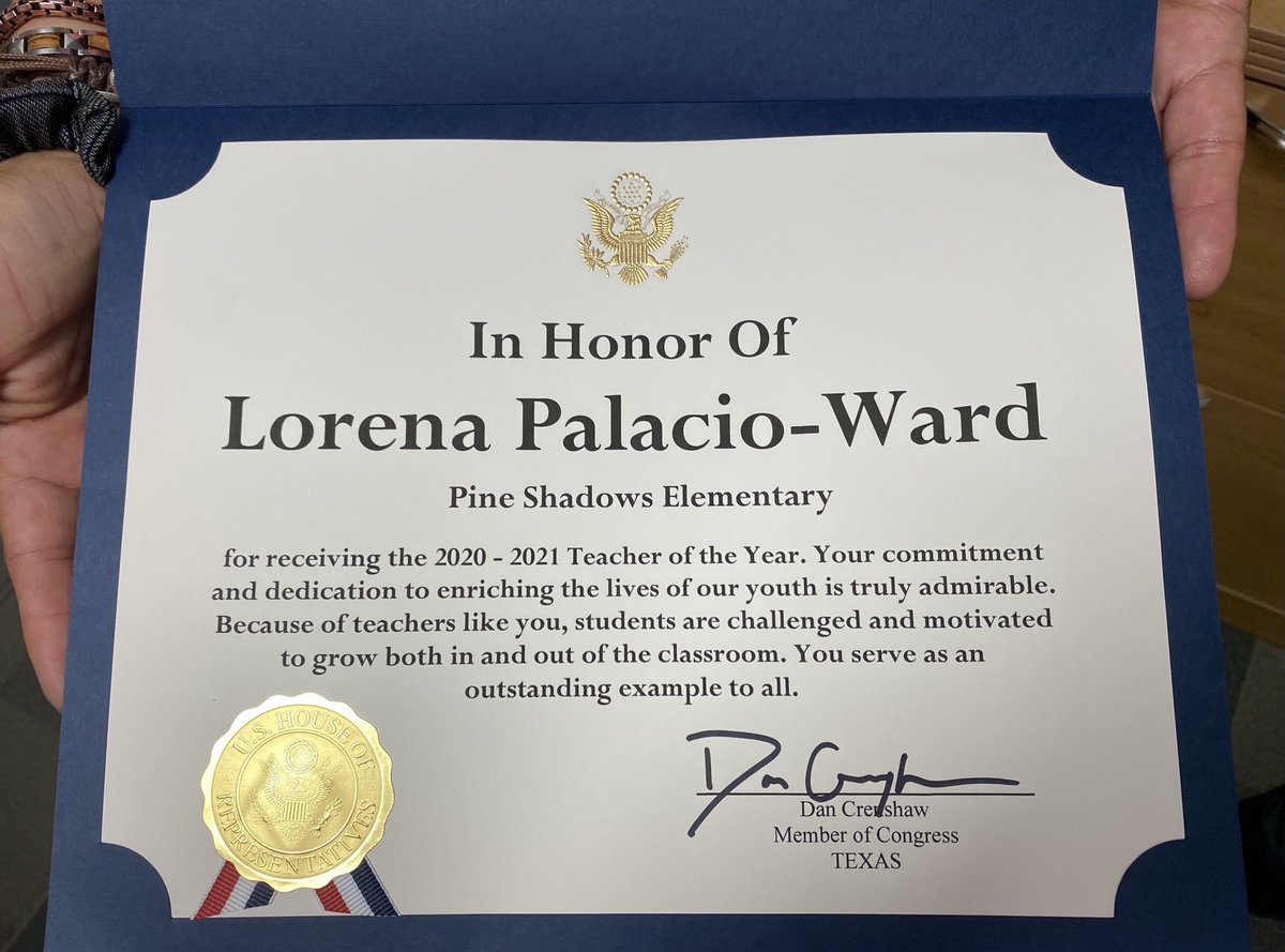 PSE proud of Lorena Palacio-Ward for her recognition today!💜 She is a fantastic 4th grade TWDL language arts teacher!
What a wonderful surprise for a wonderful teacher!💜💜