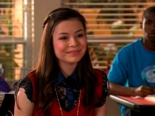 She was Summer Hathaway in School of Rock and played Megan Parker from Drak...