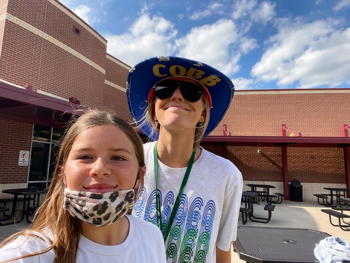 jordan_webb12's tweet photo. Today - two of my absolute favorite humans brought me a customized Cobb cowboy hat with stars on it that they MADE last night. I 💙 them!!!! &amp; cannot believe that my time as their teacher is almost over. https://t.co/osrSS73uhg