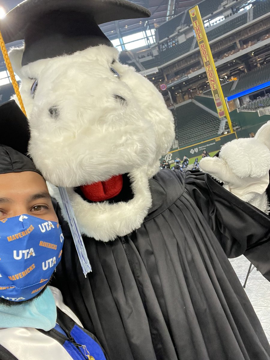 2mariolos's tweet photo. I’m ready! @utarlington #Classof2021 https://t.co/BZQkQnWEG0