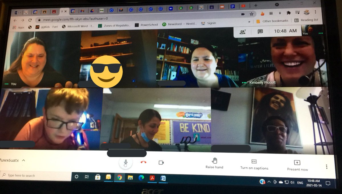 NS_SLP_MOM's tweet photo. Great PEERS Social Skills Group with our amazing Junior High Students & Staff @CJHS_HRSB #HappyFriday #PEERS #socialskillsfun #HappySLP #distancelearning @HRCE_NS @HRCE_StudentSer @AssistTechHRCE @HRCEAutismTeam @CJHS_HRSB @kim_piccott https://t.co/ICjgdriLLQ