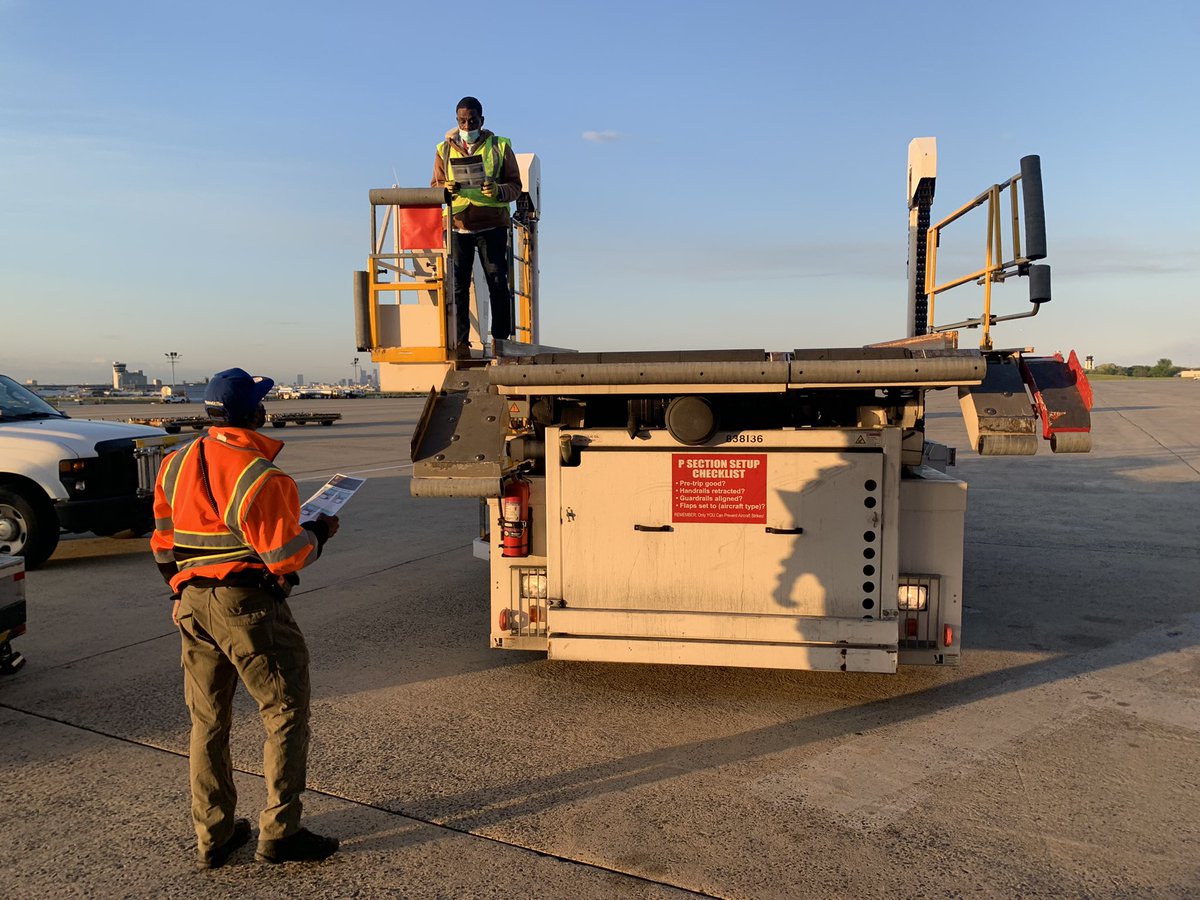 Today on the PHL Twi Ramp we put the cargo loader configurations in place. Now use as a team in the can practice safe methods and properly inline equipment on the aircrafts. <a href="/LDubbsUPS/">Lowen</a> @DaveScanlan2 <a href="/JPadin00/">Jovanny Padin</a> <a href="/LaurenCarroll44/">Lauren Carroll</a> <a href="/rickbiglin/">Rick Biglin</a>
