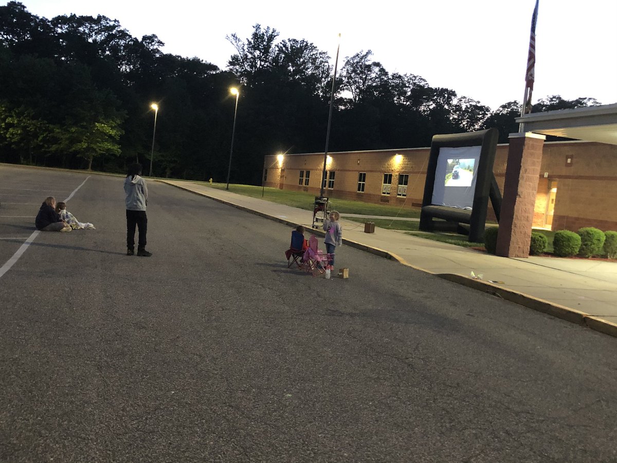 JPRyonPTO's tweet photo. Our schools first Drive in Movie!!! Our Read-a-thon winners got the first viewing tonight and it turned out great! Thank you to our excellent readers! We Fly High! J. P. Ryon Elementary - Home of the Cardinals @JPRyonES https://t.co/Fst8qdl566