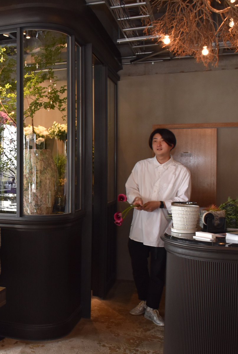 ট ইট র ニュース和歌山 コーヒーかす利用し花栽培 環境配慮 したカフェと生花店 コーヒーかす を肥料として再利用し 花やハーブを育てる 環境に配慮したカフェと生花店が5月1日 和歌山市坊主丁のビル1階にオープンしました ニュース和歌山 ট ইট র ニュース和歌山 コーヒーかす利用し花栽培 環境配慮 したカフェと生花店 コーヒーかす を肥料として再利用し 花やハーブを育てる 環境に配慮したカフェと生花店が5月1日 和歌山市坊主丁のビル1階にオープンしました ニュース和歌山