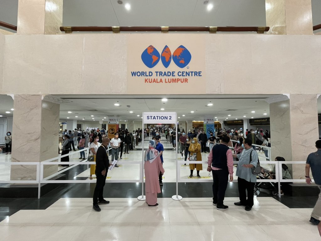 Pusat vaksin pwtc