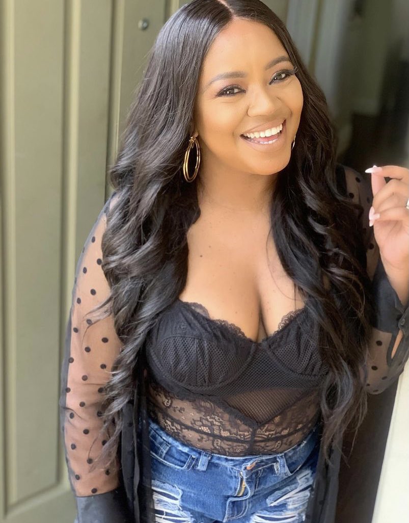 Summarae's tweet image. Happy Birthday to my beautiful &amp;amp; talented cousin @Shaniceonline Wishing you a year filled with lots of love, happiness &amp;amp; prosperity! 🎉🎈#firstcousins #cousins #birthday #singer #writer #actress #entrepreneur #songwriter #taurusseason #grammynominated #iloveyoursmile