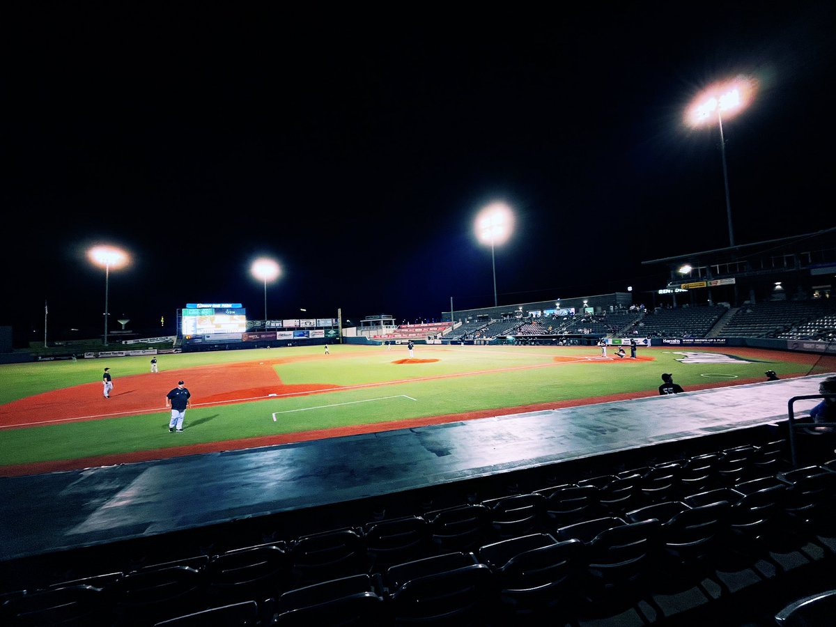 brianmmunoz's tweet photo. It’s been WAY too long. #SIMiners https://t.co/yvmCdiU6yk
