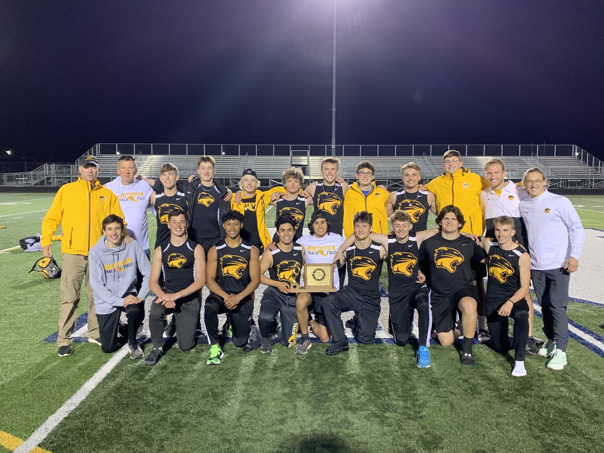 NviewAthletics's tweet photo. Well, we’ll, well... look at the 2021 ⁦@NLL_Sports⁩ Boys Track and Field Champions! Congratulations Wildcats! ⁦@NVHSWildcats⁩ ⁦@SectionNV⁩ ⁦@NVathBOOSTERS⁩ ⁦@SylvaniaSchools⁩ ⁦@SylvaniaAdv⁩ https://t.co/ArmVNo5bVA