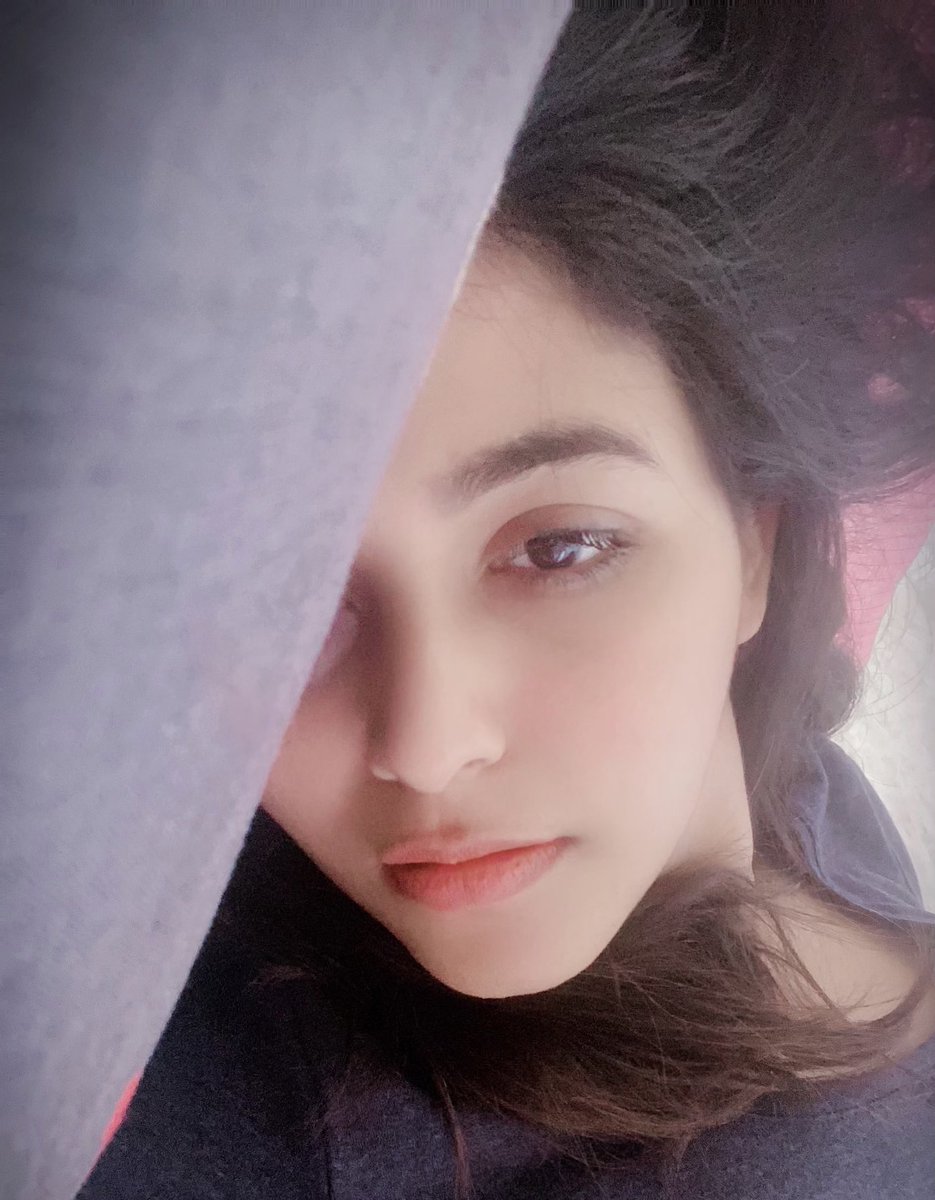 yoursanjali's tweet photo. Staying home is the new going out ☺️
#StayHome #StaySafe #selfie #SaturdayMorning https://t.co/x8IA9gaLTt