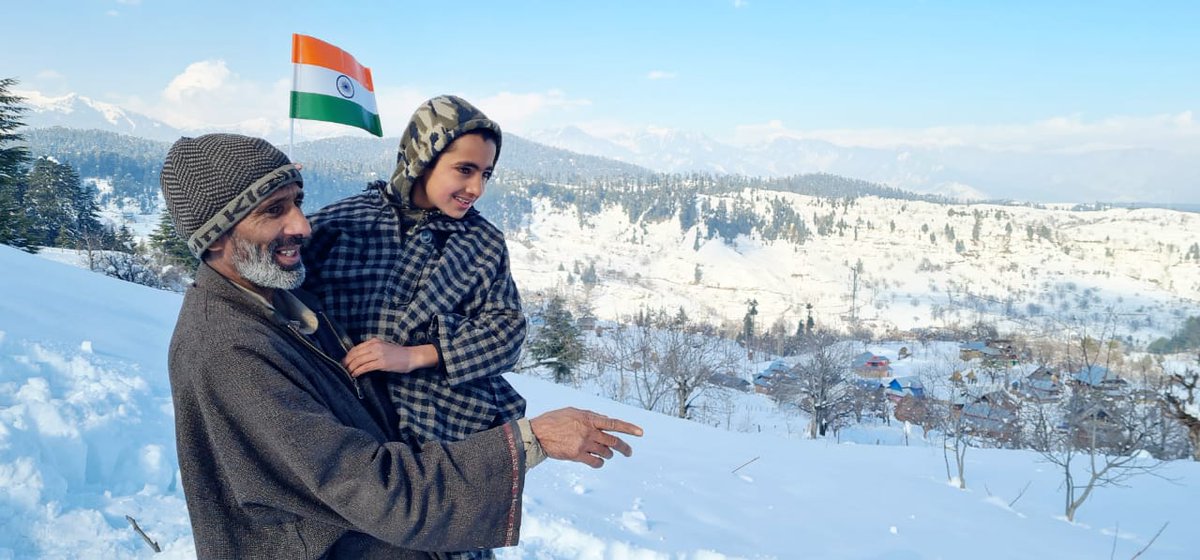 ChinarcorpsIA's tweet photo. My spring is here

#Kashmir 
#Spring
#SaturdayMotivation 
@adgpi 
@NorthernComd_IA https://t.co/Lv9tnvmIYY