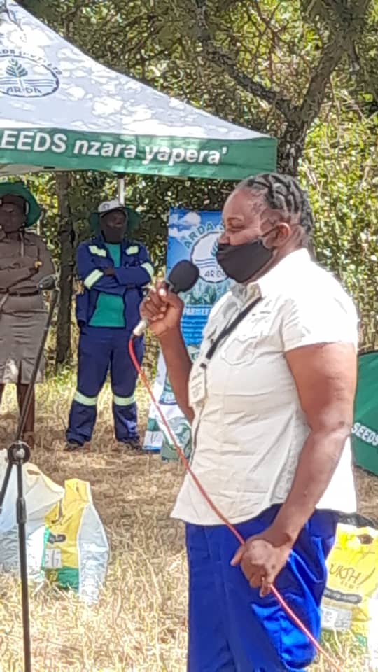 Yesterday in Rushings,<a href="/AMAofficial_zim/">Agricultural Marketing Authority</a> rep emphasised on local exports &amp; marketing of farming produce. The rep said farmers shld maximise production first before thinking of profits. She added that farmers should work with AMA  to get knowledge on exporting.