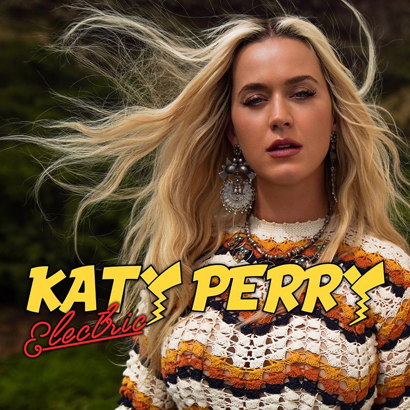PopBase's tweet photo. Highest charting female songs on US iTunes currently: 

• #1 &amp; #2 — Seeing Green &amp; Fractions
• #5 — Levitating Remix
• #6 — Electric
• #7 — good 4 u https://t.co/03k91IJweY