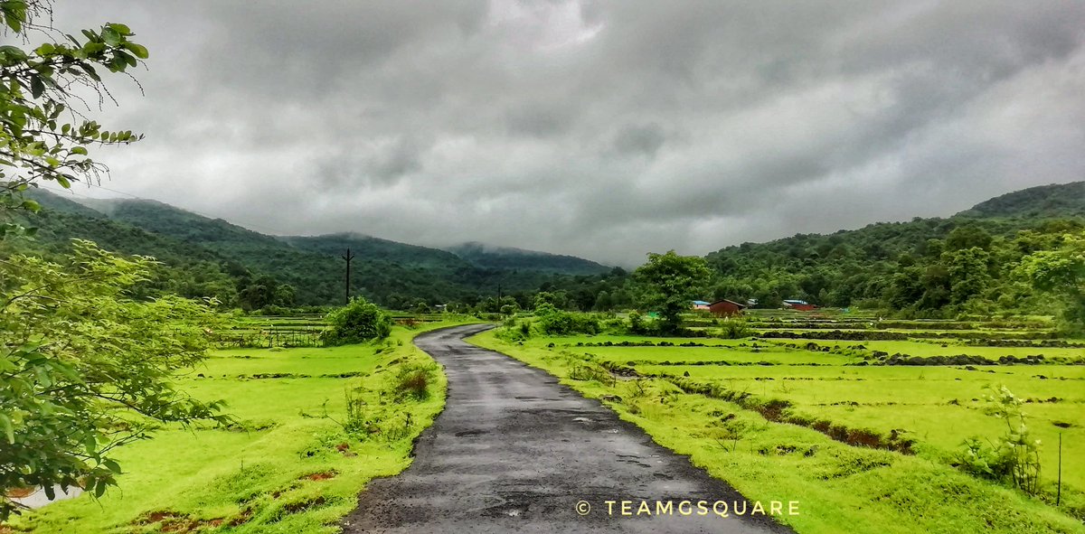TeamGSquare's tweet photo. Share your favourite road picture..
Again somewhere in Maharashtra.. https://t.co/h5E4TeYJZP