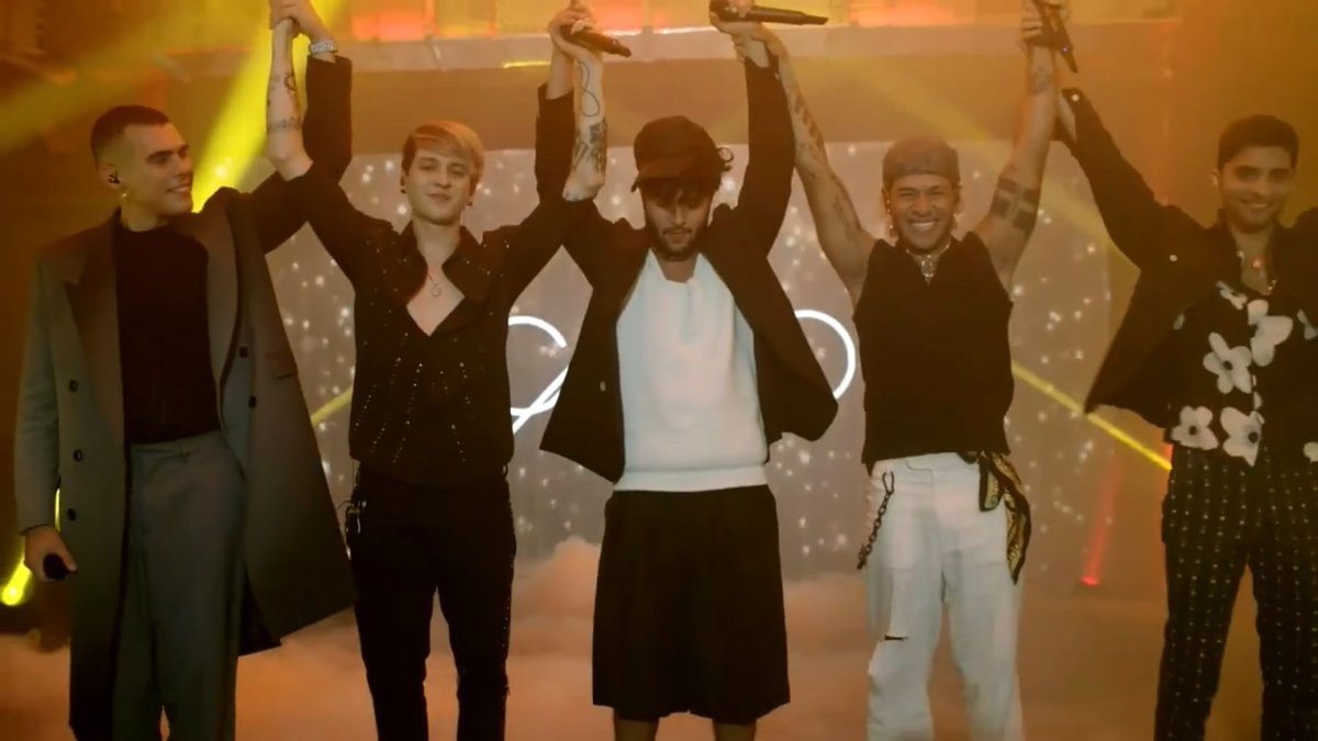 CNCOsite's tweet photo. Thank you for being our light today and always boys.

@christophervele @lumnayofficial @itsjoelpimentel @ErickBrianColon @zabdiel1344 @CNCOmusic 🥰

#CNCOLiveStream https://t.co/9IDR0RcJXb