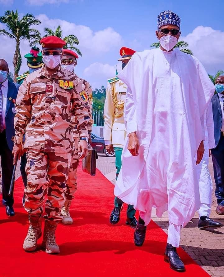 Opetuyii's tweet photo. President @MBuhari received in audience Lt. Gen. Mahamat Idris Deby Itno, President, Transitional Military Council of the Republic of Chad at State House, Abuja. 
14th May 2021
📷 @BayoOmoboriowo 
@FemAdesina https://t.co/3Pnvtw0l3n