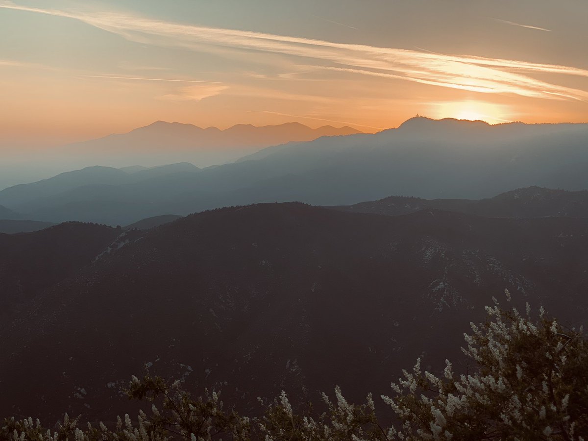 ryan__calder's tweet image. You are this.

Live powerfully and let your life reflect what the Universe has made you to be like the greatness of our home.