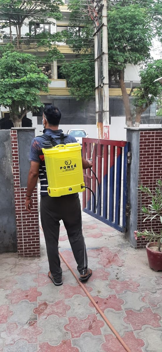 FBDPolice's tweet photo. Sanitising a #police post. One way to keep corona away! https://t.co/ppIAubJddR