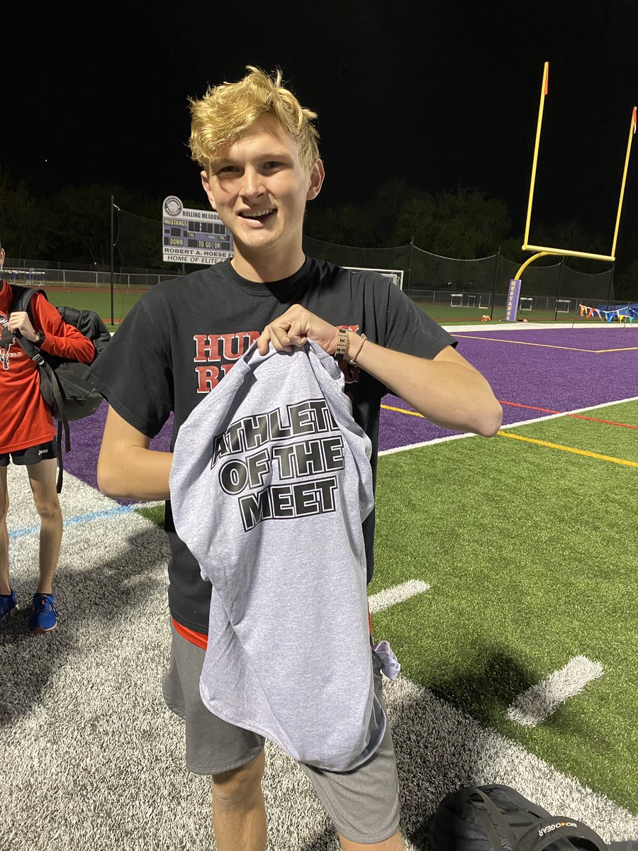 HuntleyBoysT_F's tweet photo. Co-Athlete of the Meet for varsity is @owencravens19 for running a new PR of 4:42 in the 1600m run! https://t.co/YW69q3jINb