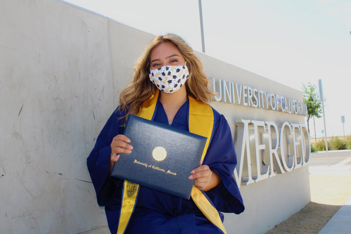 's tweet image. ✨Graduation photos✨
Tomorrow I will be Graduating from the school of Social Science Humanities &amp;amp; Art from UC Merced with a degree in Sociology with a double minor in Psychology &amp;amp; Spanish! 
If you’d like to watch virtually it will be at 10am tomorrow :) 

commencement.ucmerced.edu