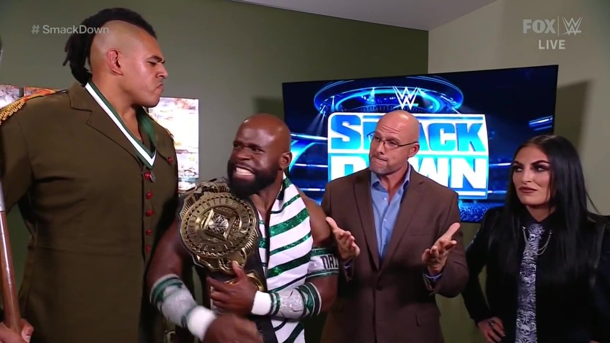AdamPearceNet's tweet photo. Here's a few HQ #Smackdown Screencaptures from tonight's Episode #AdamPearce #ScrapDaddyAP #WWE #WWERAW #WrestleManiaBacklash
(@ScrapDaddyAP) https://t.co/0vAMKxSwBB