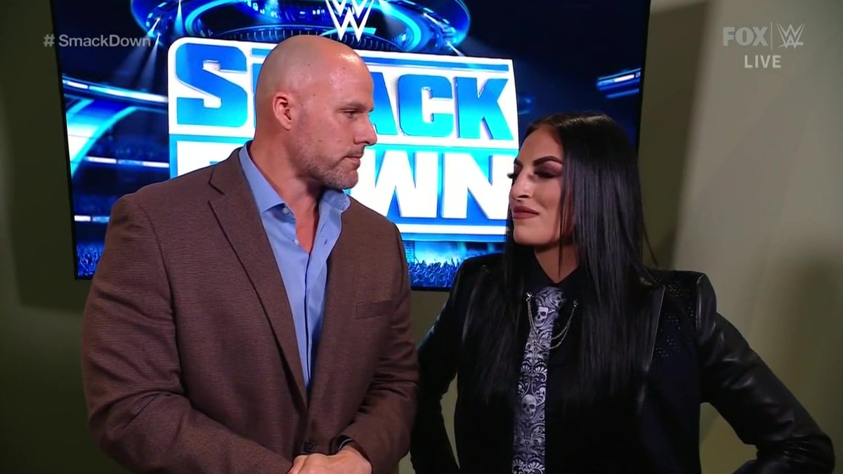 AdamPearceNet's tweet photo. Here's a few HQ #Smackdown Screencaptures from tonight's Episode #AdamPearce #ScrapDaddyAP #WWE #WWERAW #WrestleManiaBacklash
(@ScrapDaddyAP) https://t.co/0vAMKxSwBB