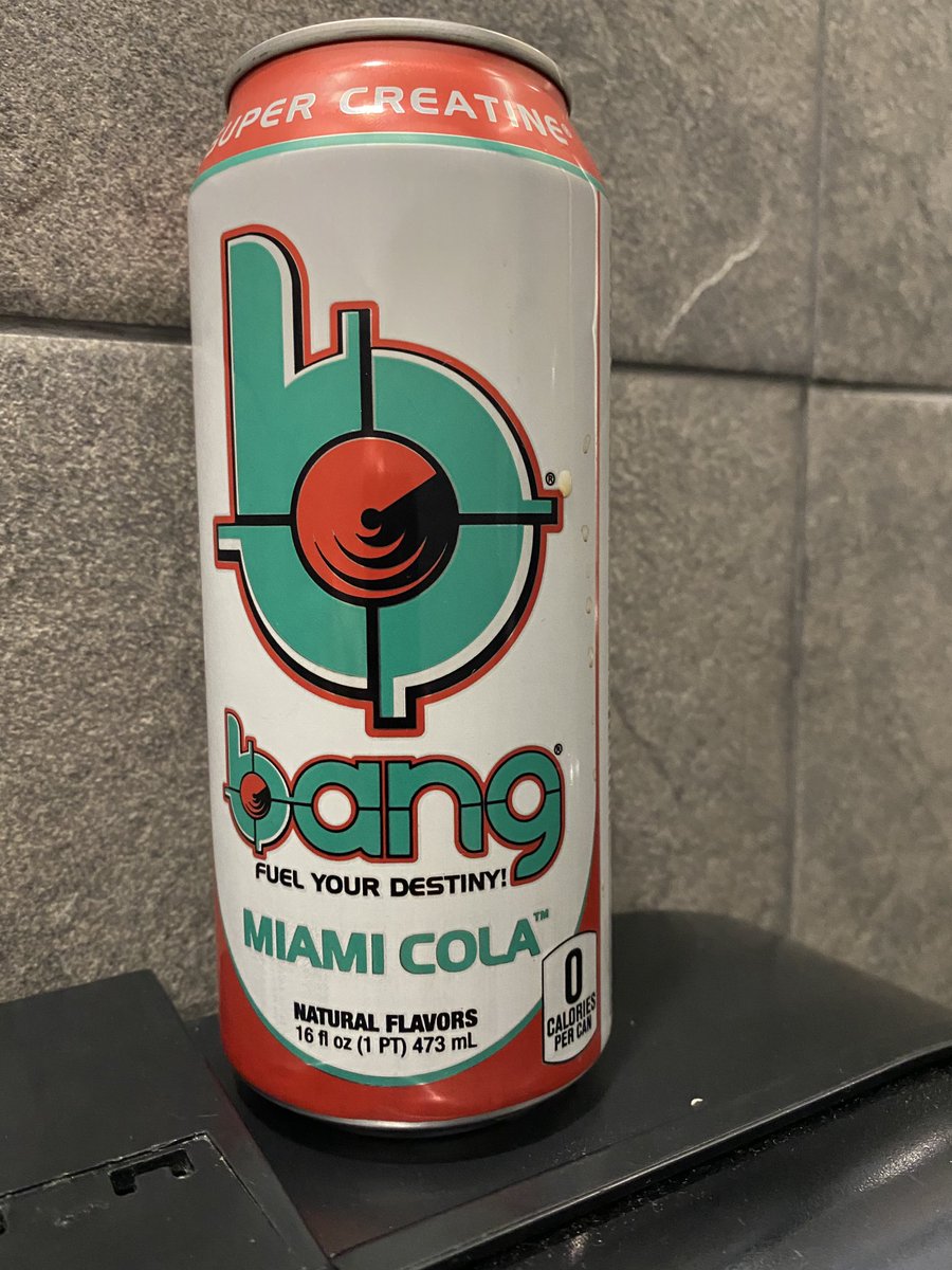 juanjeremy100's tweet photo. Went out w a #bang plus got #realandraw tonight - I must thank @ArtoisAugust for shirt n this #miamicola from @BANGenergy #bangenergy got me pumped for my work #cornerman #cornermanmotivation #motivation workout @UFCGYM @UFCGymNYCSoHo #ufcgym https://t.co/sFchCTI1Qu