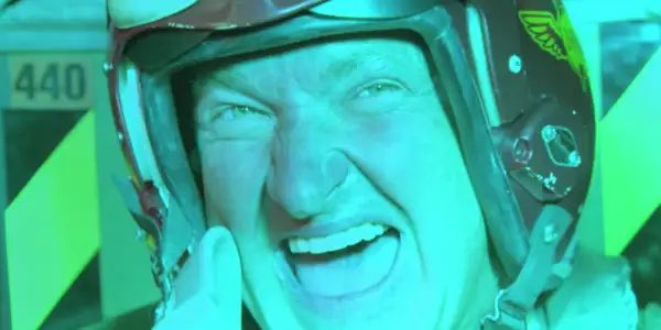 anthonyocampo's tweet photo. The greatest “I’m dead and I know it moment” in cinema history? 

Independence Day (1996) https://t.co/JZ1p1pV4RT