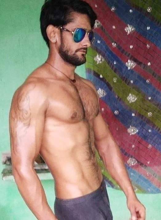 Bodynsoul7's tweet photo. What you feel? :) Comment. #alphamale #desifit #indianmen https://t.co/4njsK5DCPi