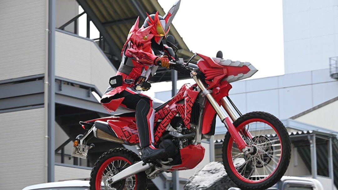 仮面ライダードライブはね 車に乗ってるから放送前に色々言われ 仮面ライダードライブはね 車に乗ってるから放送前に色々言われ