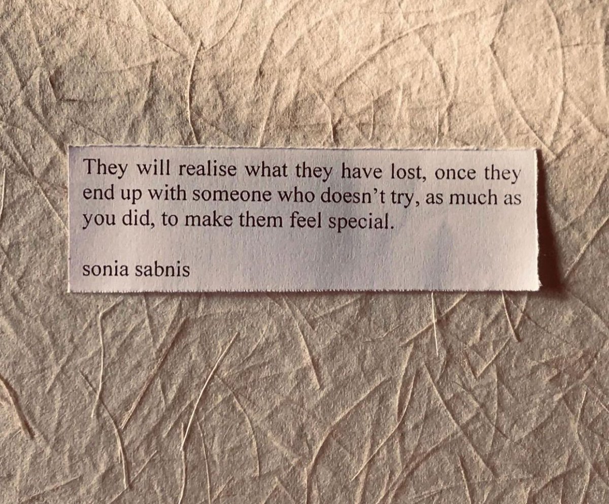 PoemHeaven's tweet photo. late realizations. https://t.co/nTGUwUA2jF