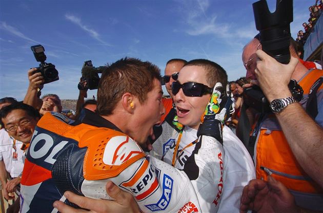 rogerhayden95's tweet photo. I can’t believe it’s been 4 years today since we lost Nicky. Still doesn’t seem real, there is so much that I miss, I miss the family being whole, especially on holidays. Keep looking over us🙏🏻 👼🏻 #family #missingyou #rideonkentuckykid #69 #brother https://t.co/ZEp17wwI7s