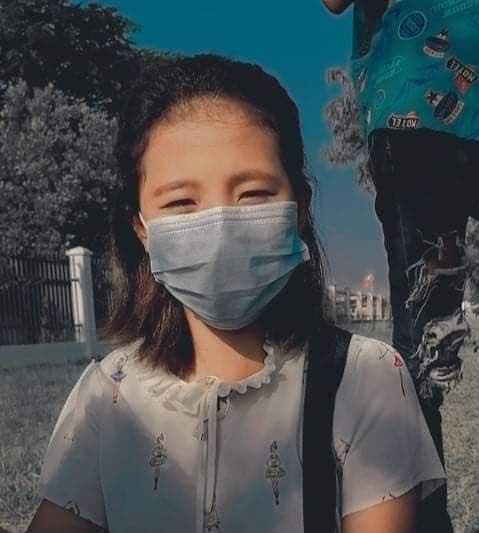 MA SAUNG THAZIN THWE: 

At 6am: She was sticking NO-SCHOOL campaign papers at BEHS (6) MINGALADON, Yangon. School guard informed the ward administrator. Then she was abducted by ward administrator and handed over to Insein prison.

#May22Coup #WhatsHappeningInMyanmar