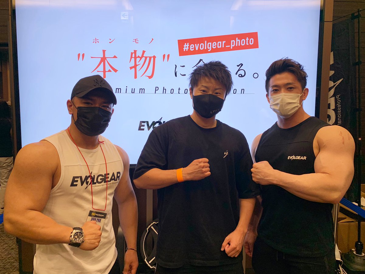 _grp_eien_jingi's tweet image. "本物"

IFBB PROの湯浅さんと廣川さん。
全てが超デカかった。
そしてカッコ良すぎました。
これが本物。

俺も"本物"になる。
必ずこのステージに立ちます。

まずは8月29日。FWJ初挑戦。
メンズフィジークノービスチャレンジ優勝する。
自分の目標に遠慮はいらない。
#fwj 
#proqualifier
#evolgear