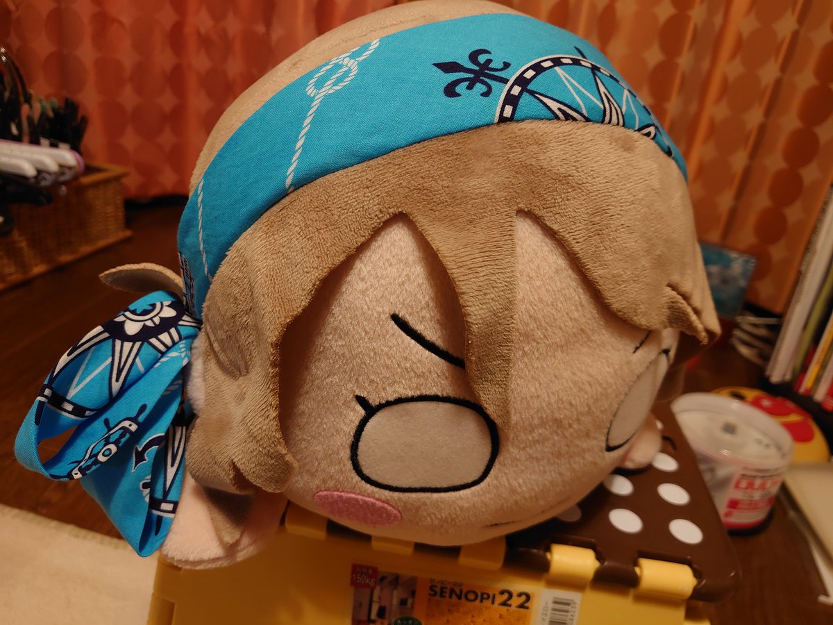 TsukasaLaw's tweet photo. 妻が僕のねそべりにバンダナをつけてくれて、近未来ハッピーエンドverにしてくれました(*´ω`*)
バンダナは、あわしまマリンパークのガチャでもらったやつです。
#渡辺曜
#SYaRon
#lovelive https://t.co/ozz43e34iH