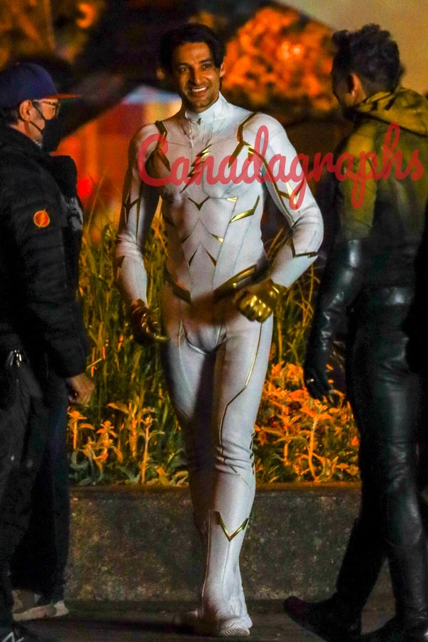 DCPortugal_'s tweet photo. Hmmm, Recast?? 👀🤔
Aparentemente o ator 'Karan Oberoi' será o #AugustHeart aka #GodSpeed na 7ª temporada de #TheFlash:
via: @Pagmyst https://t.co/rH4BEIBENK