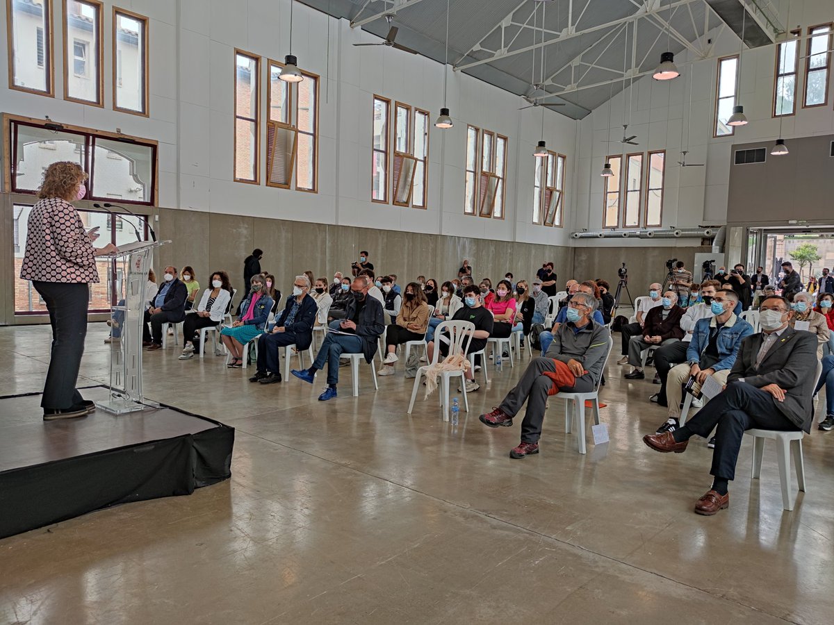 Vull agrair al <a href="/cel_lleida/">Cel-Lleida</a>, especialment al <a href="/Grup_MH_CEL/">Grup_MH_CEL</a>,  per la col·laboració en la difusió i en el projecte Stolspersteine, l'<a href="/amauthausen/">Amical de Mauthausen</a> i al <a href="/catmemoria/">Memorial Democràtic</a> que actua com a mediador i finança les llambordes. Agrair a la HC <a href="/estercapella/">Ester Capella Farré</a> per la feinada i per ser avui a #Lleida.