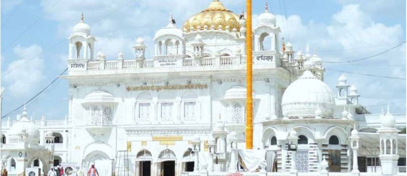 Gurudwara Takht Shri Hazoor Sahib,one of the 5 takhts of Sikhism , has announced that it will release all its gold collected over the past 5 decades for construction of hospitals/ medical institutions.
#SarbatDaBhalla ❤️